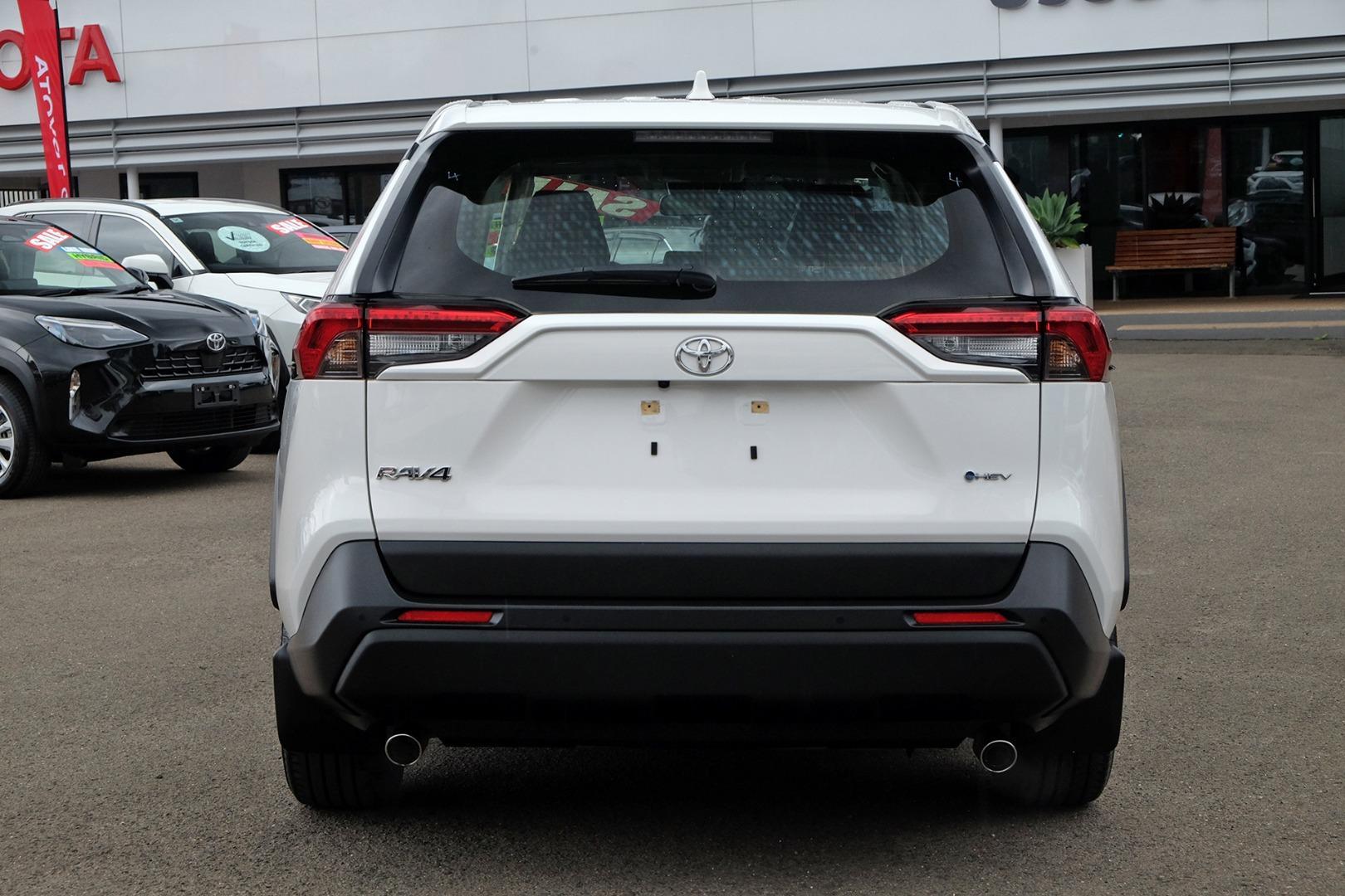 2024 Toyota RAV4 GX-2WD in White