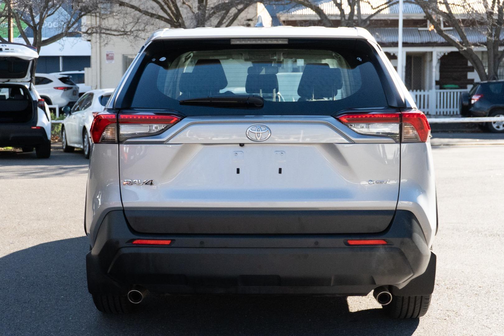 2025 Toyota RAV4 GX-2WD in Silver