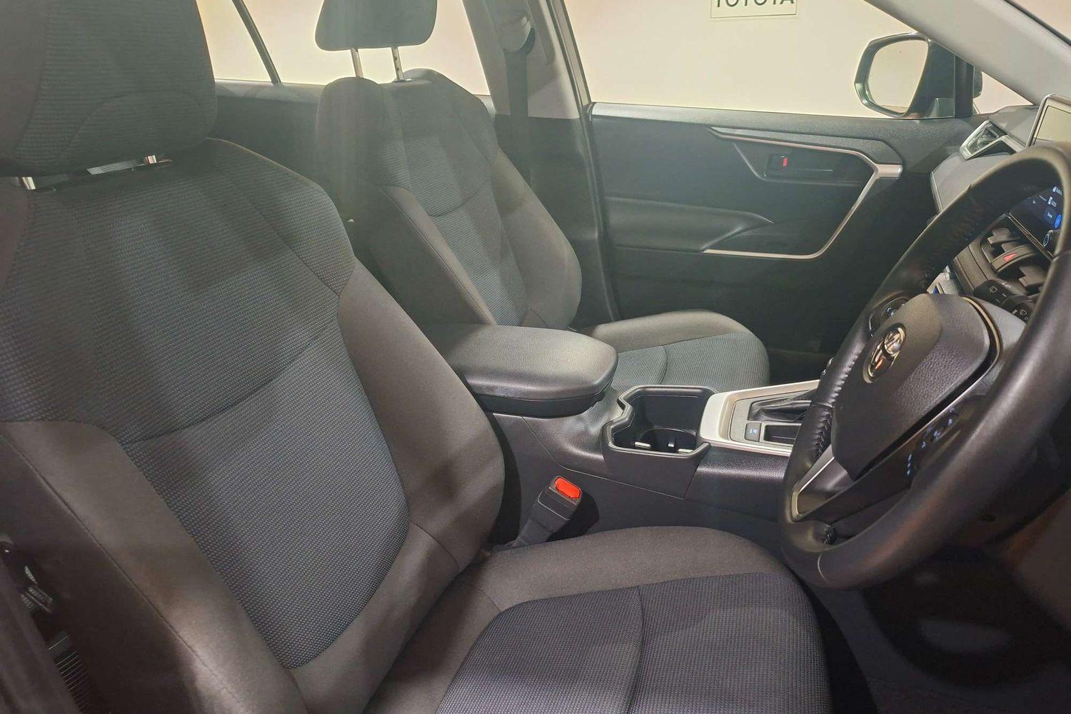 2025 Toyota RAV4 GX-2WD in Blue