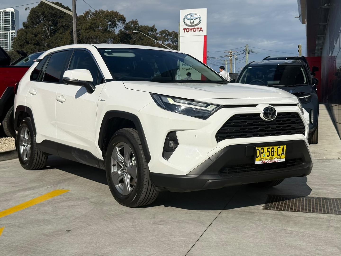 2025 Toyota RAV4 GX-2WD in White
