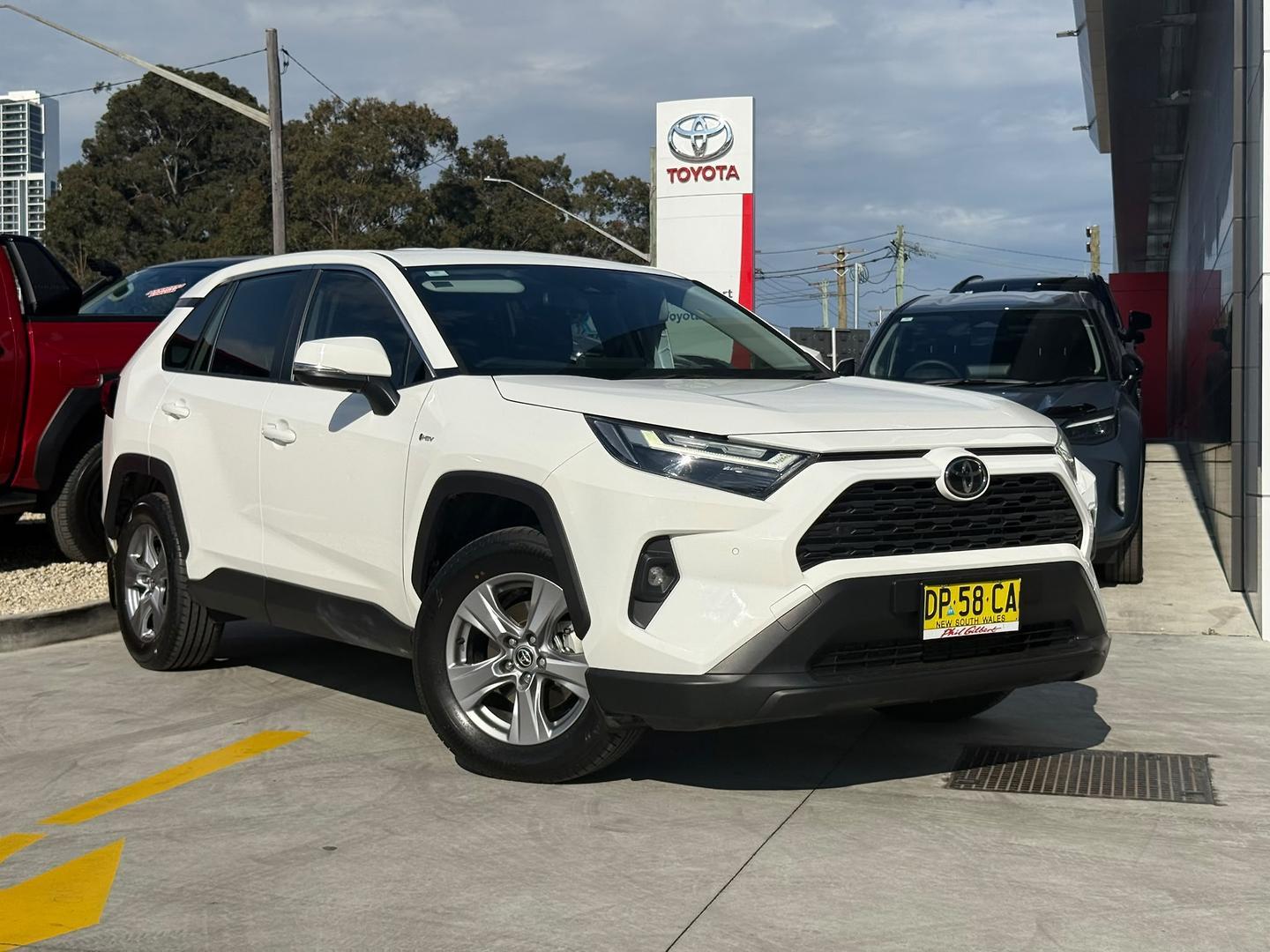 2025 Toyota RAV4 GX-2WD in White