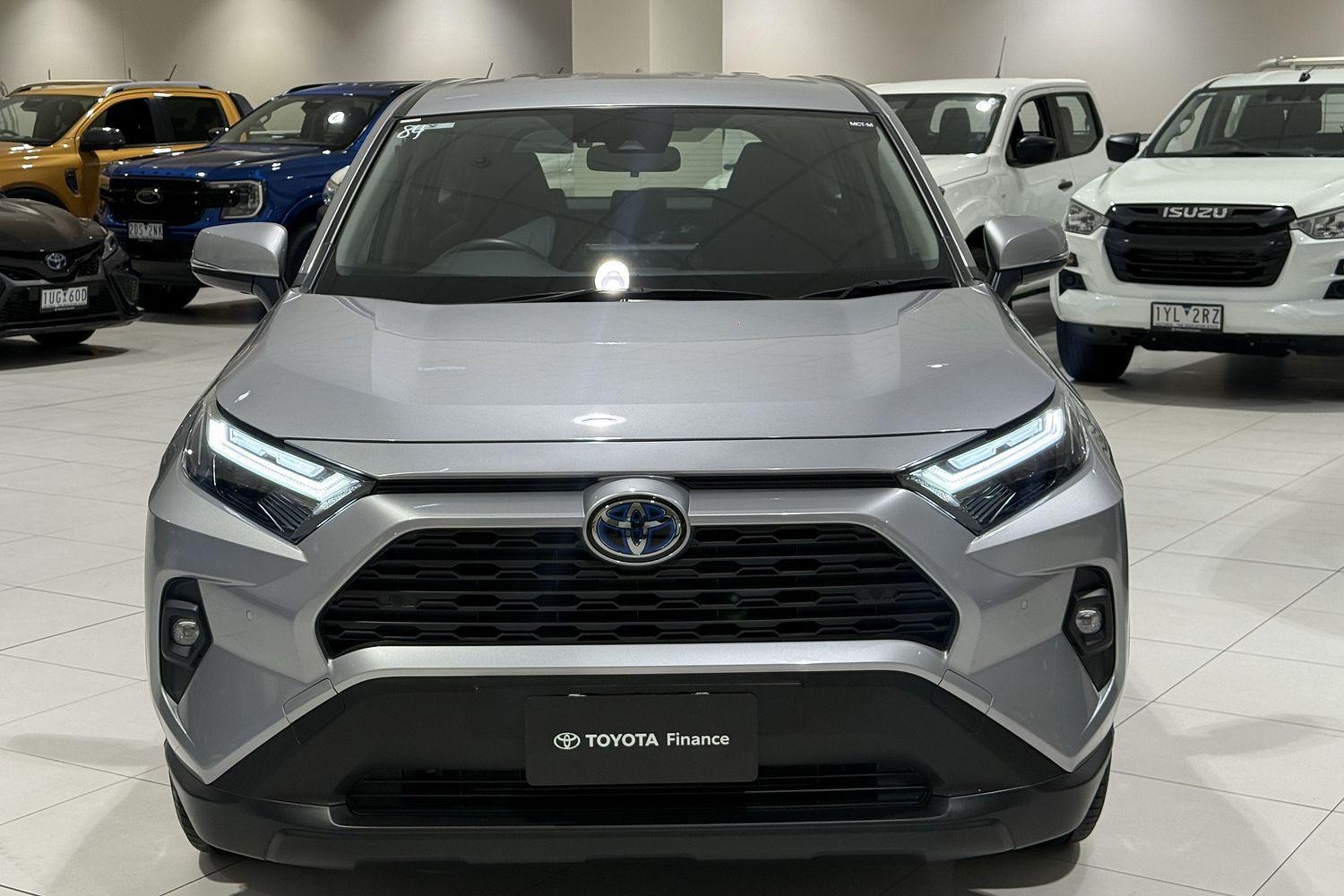 2022 Toyota RAV4 GX in Silver