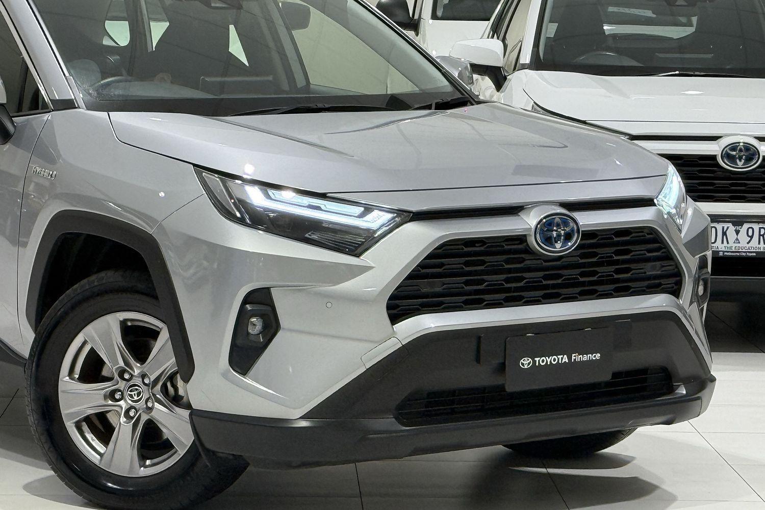 2022 Toyota RAV4 GX in Silver