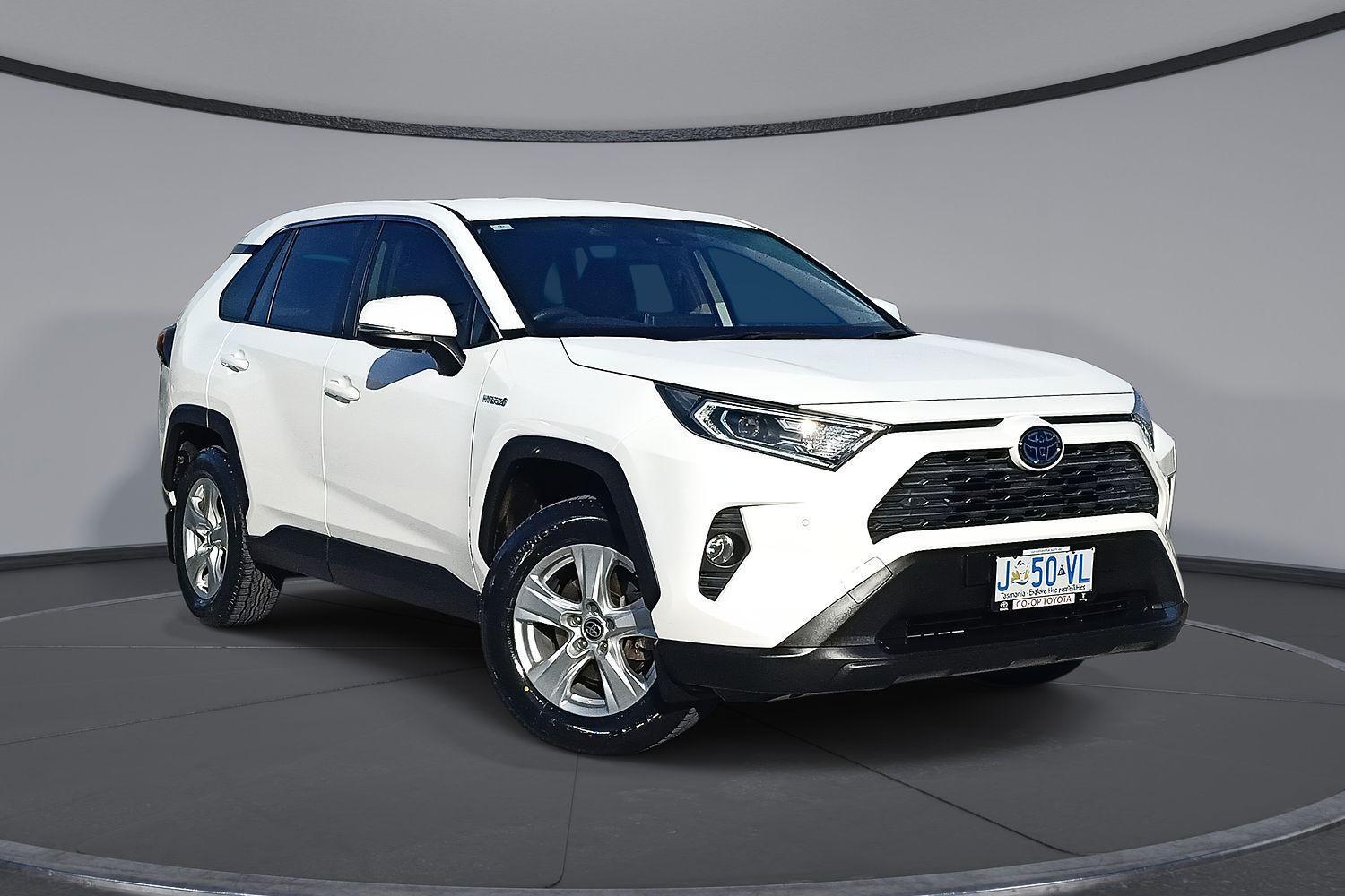 2021 Toyota RAV4 GX in White