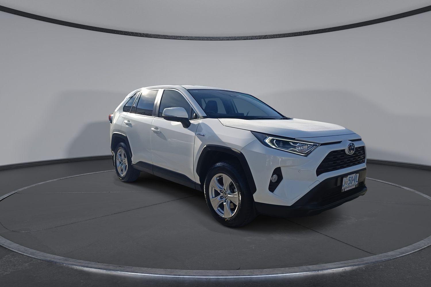 2021 Toyota RAV4 GX in White