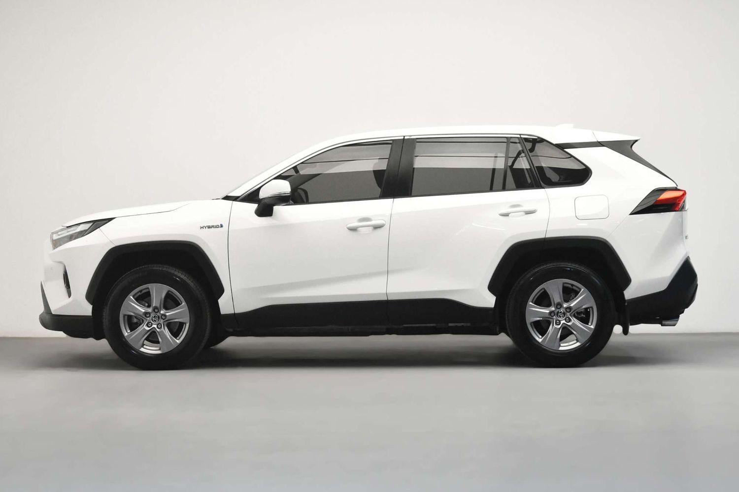 2023 Toyota RAV4 GX-2WD in White