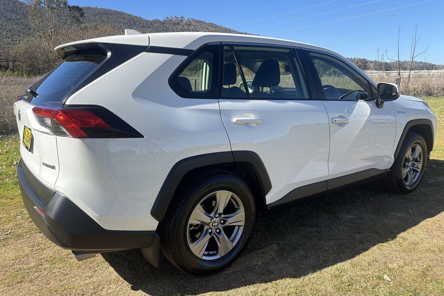 2024 Toyota RAV4 GX-2WD in White
