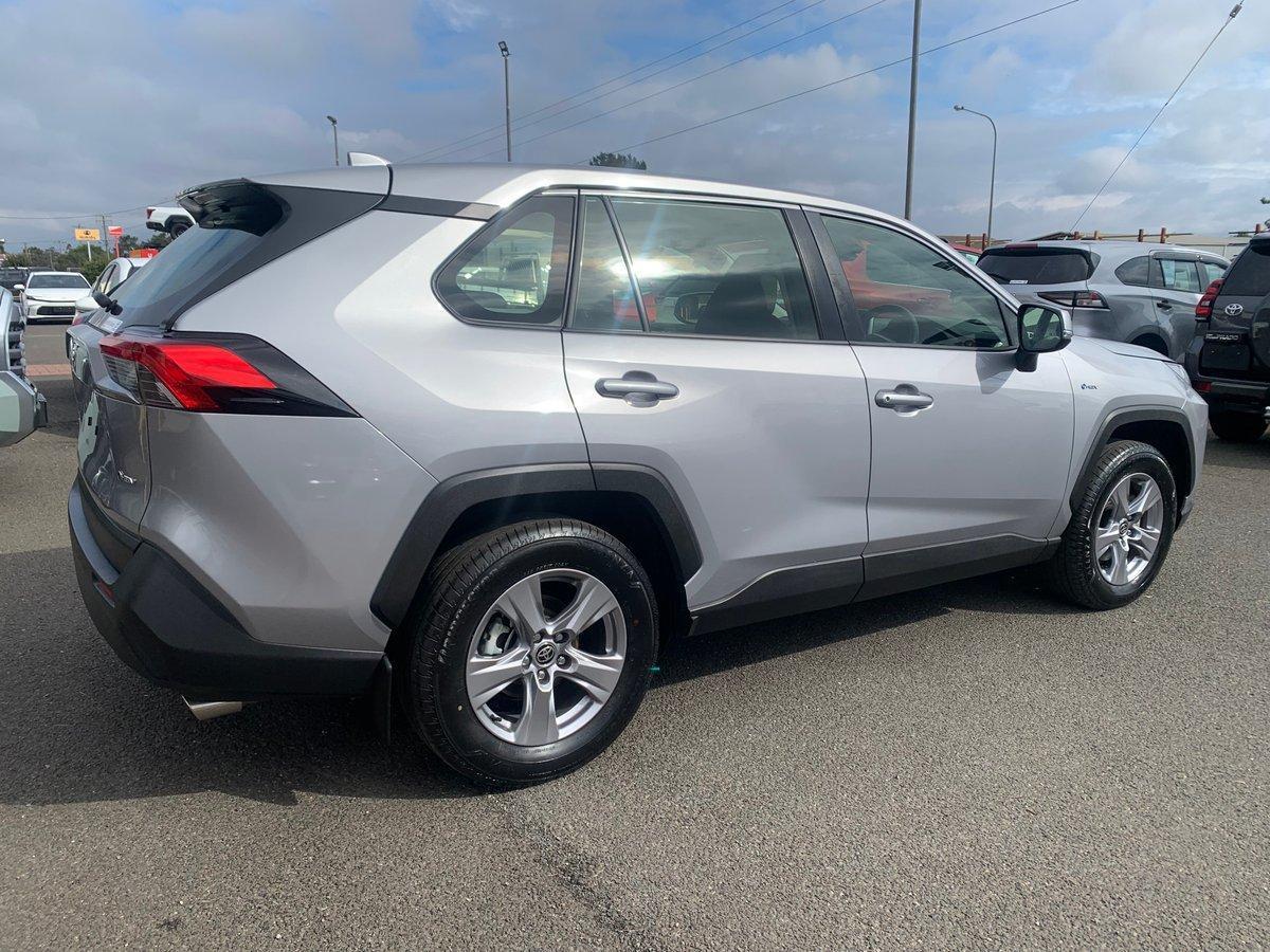 2024 Toyota RAV4 GX in Silver