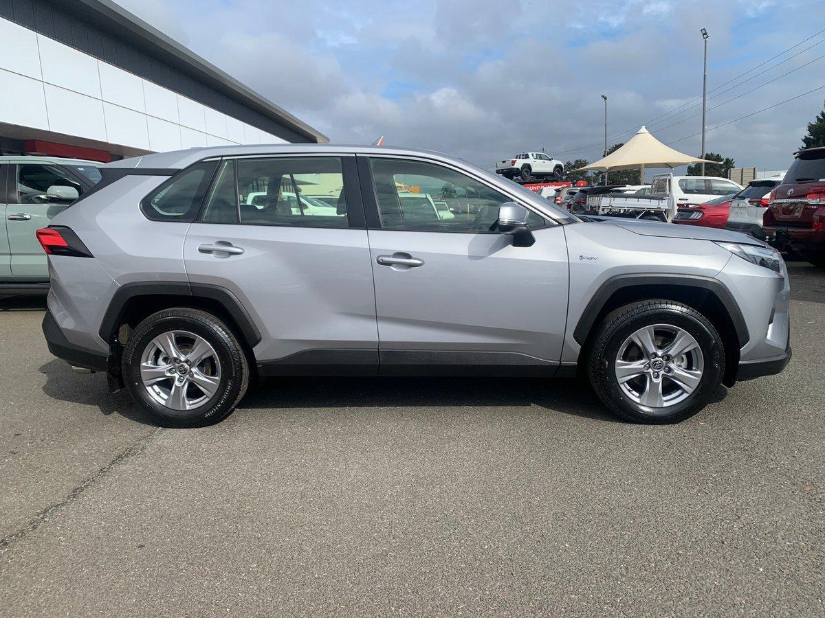 2024 Toyota RAV4 GX in Silver