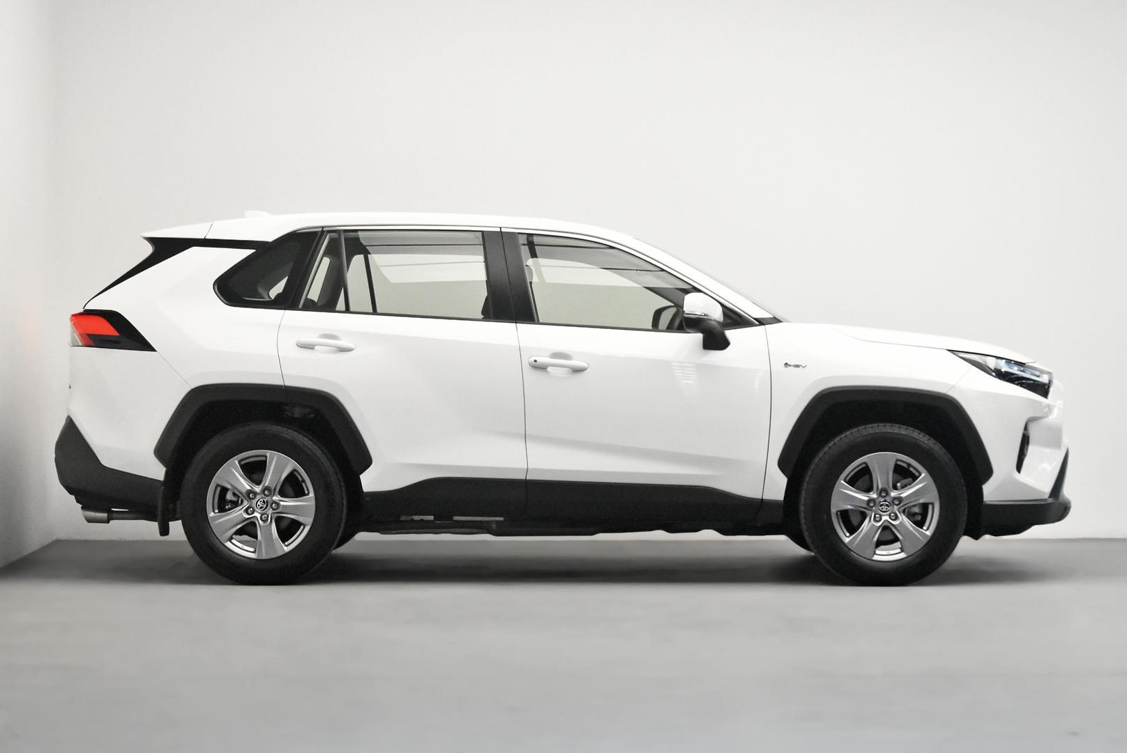 2025 Toyota RAV4 GX-2WD in White
