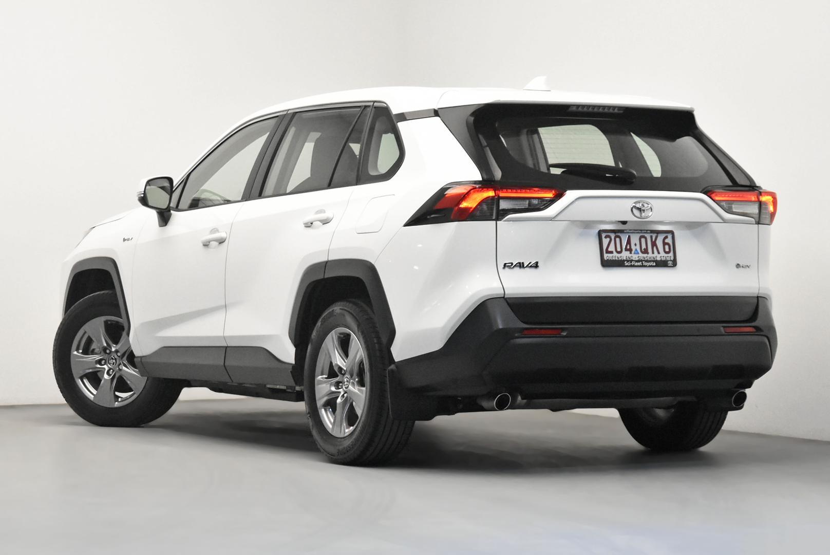 2025 Toyota RAV4 GX-2WD in White
