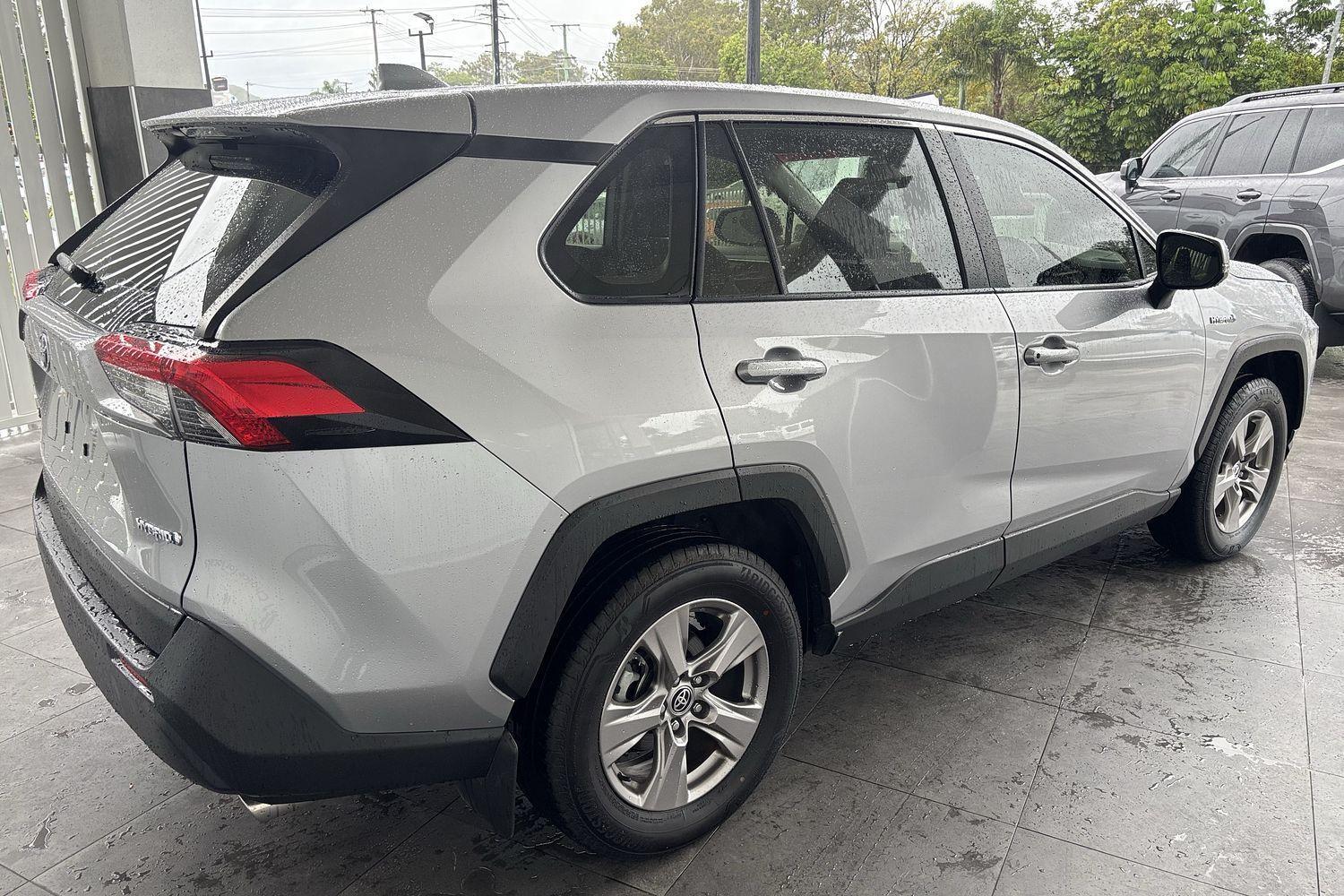 2024 Toyota RAV4 GX in Silver