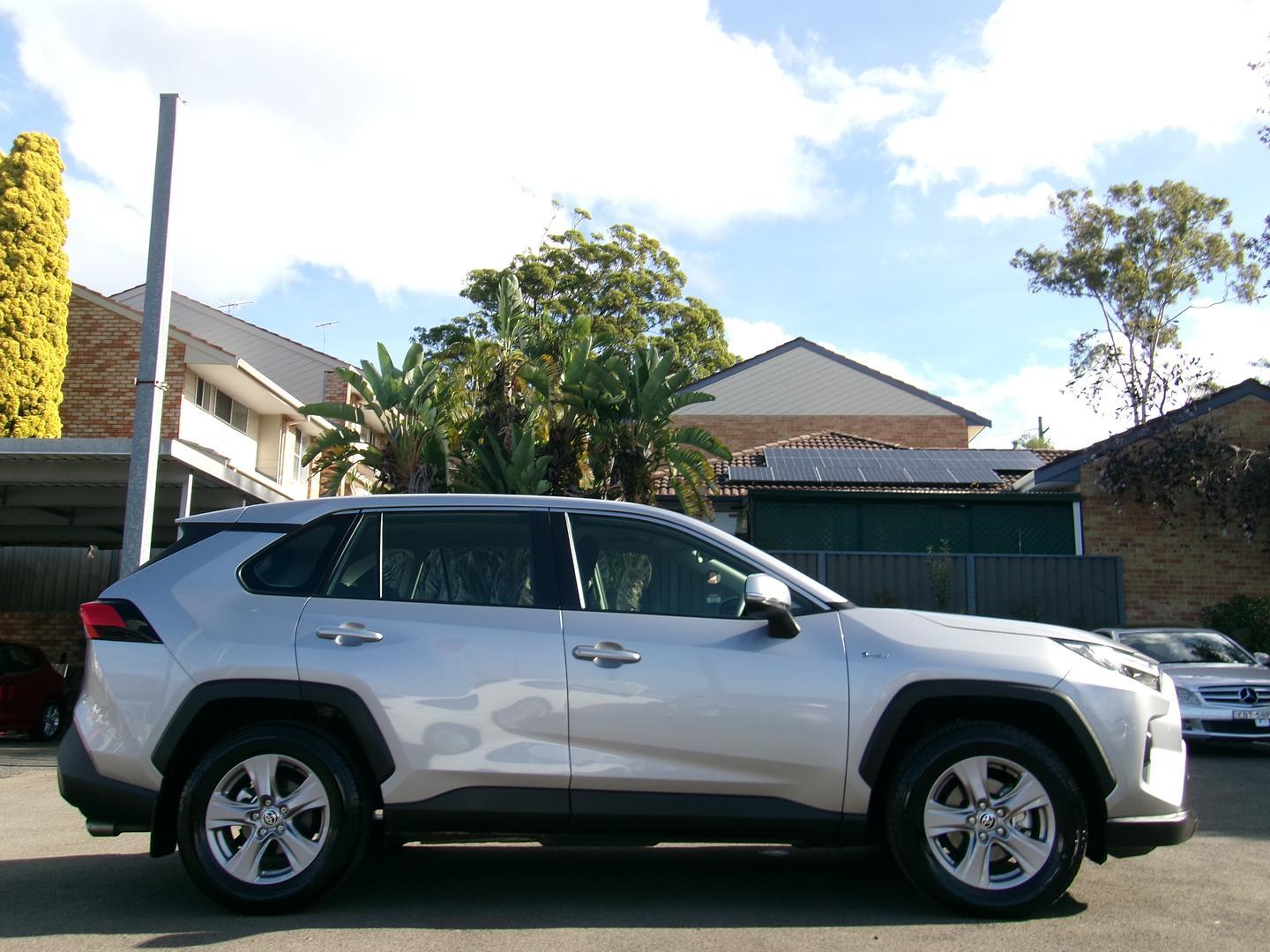2025 Toyota RAV4 GX-2WD in Silver