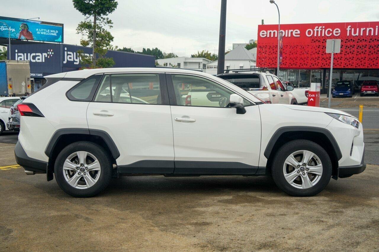 2019 Toyota RAV4 GX-2WD in White