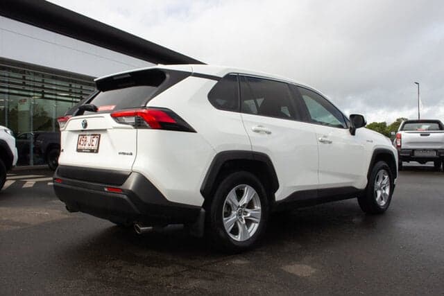 2021 Toyota RAV4 GX in White