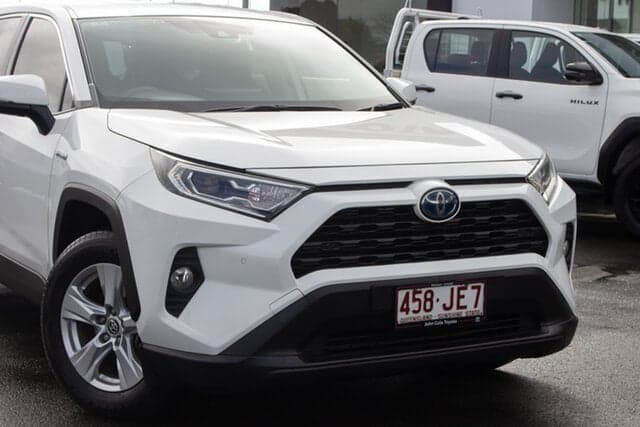 2021 Toyota RAV4 GX in White