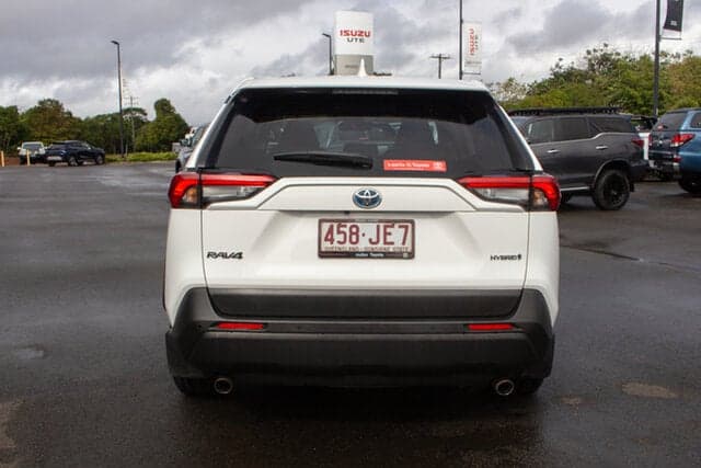 2021 Toyota RAV4 GX in White