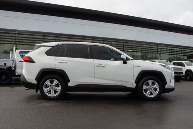 2021 Toyota RAV4 GX in White