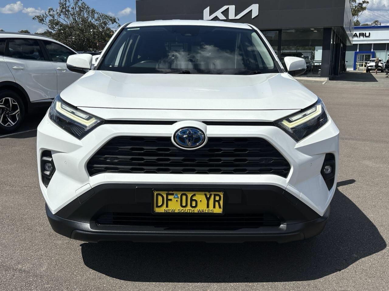 2022 Toyota RAV4 GX-2WD in White