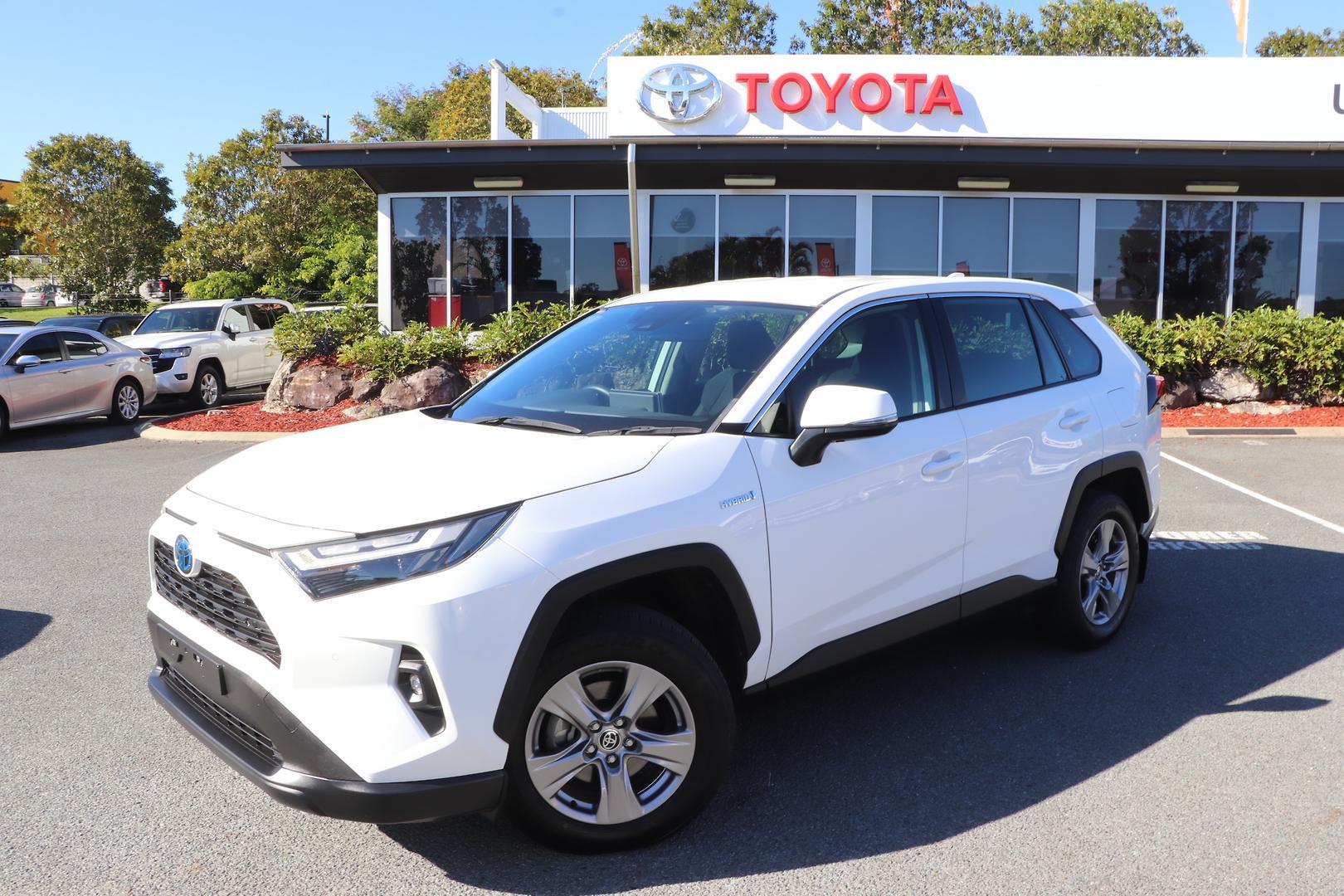 2022 Toyota RAV4 GX-2WD in White
