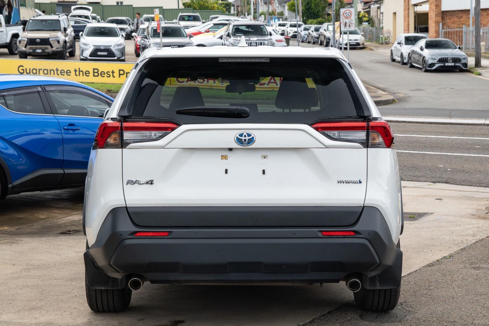 2024 Toyota RAV4 GX-2WD in White