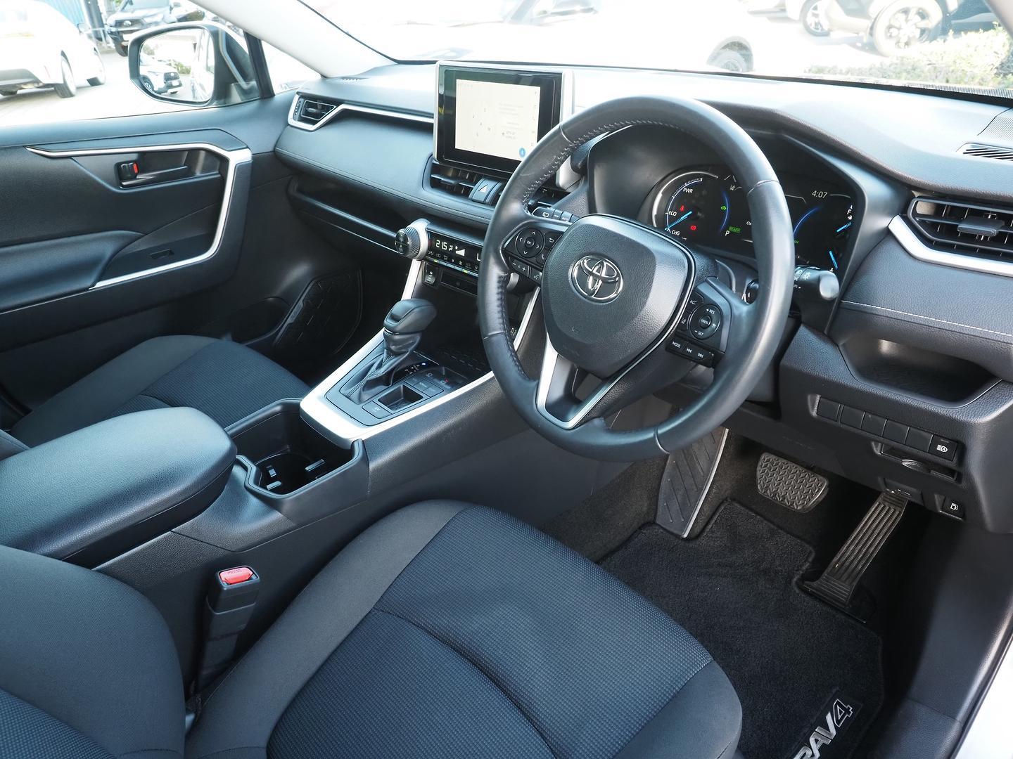 2024 Toyota RAV4 GX-2WD in Silver