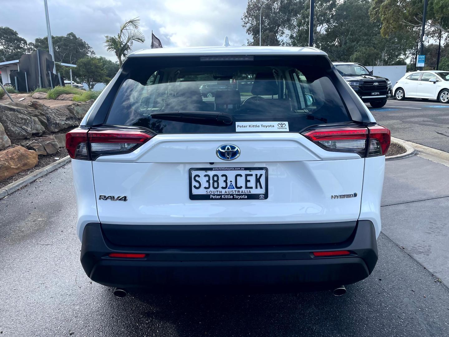 2020 Toyota RAV4 GX-2WD in White