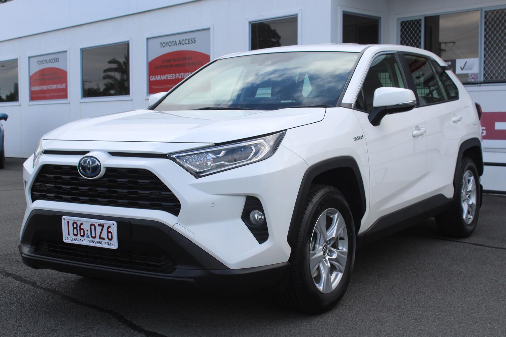 2021 Toyota RAV4 GX-2WD in White