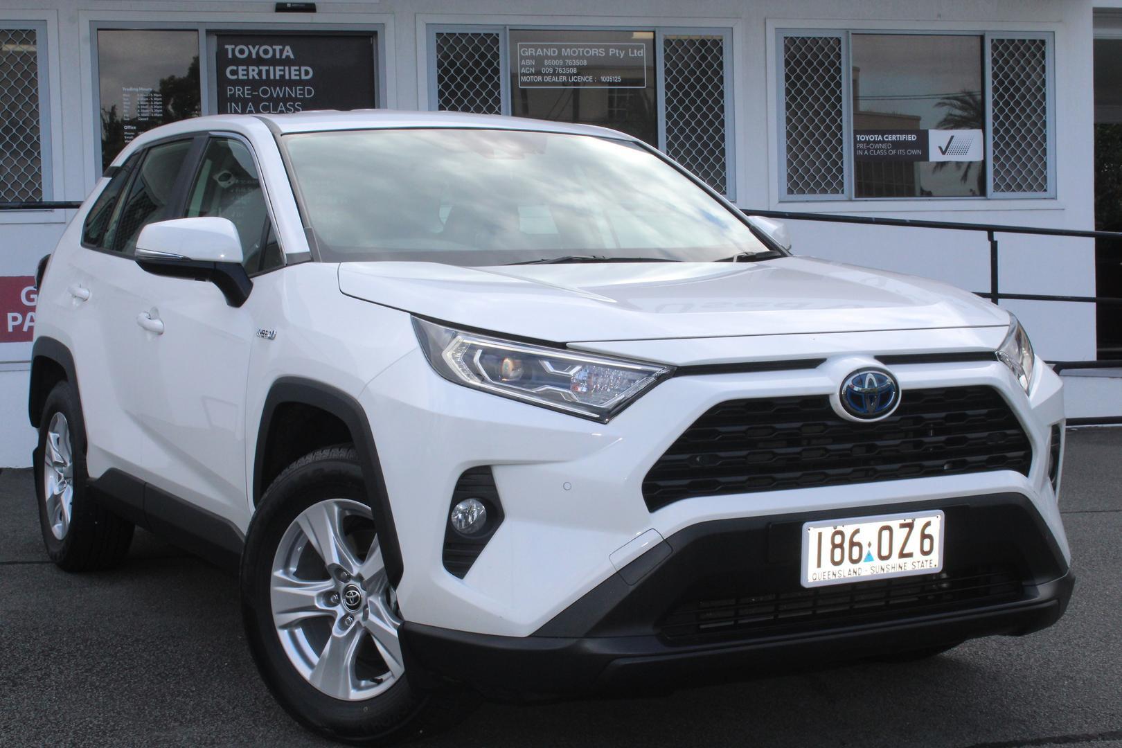 2021 Toyota RAV4 GX-2WD in White