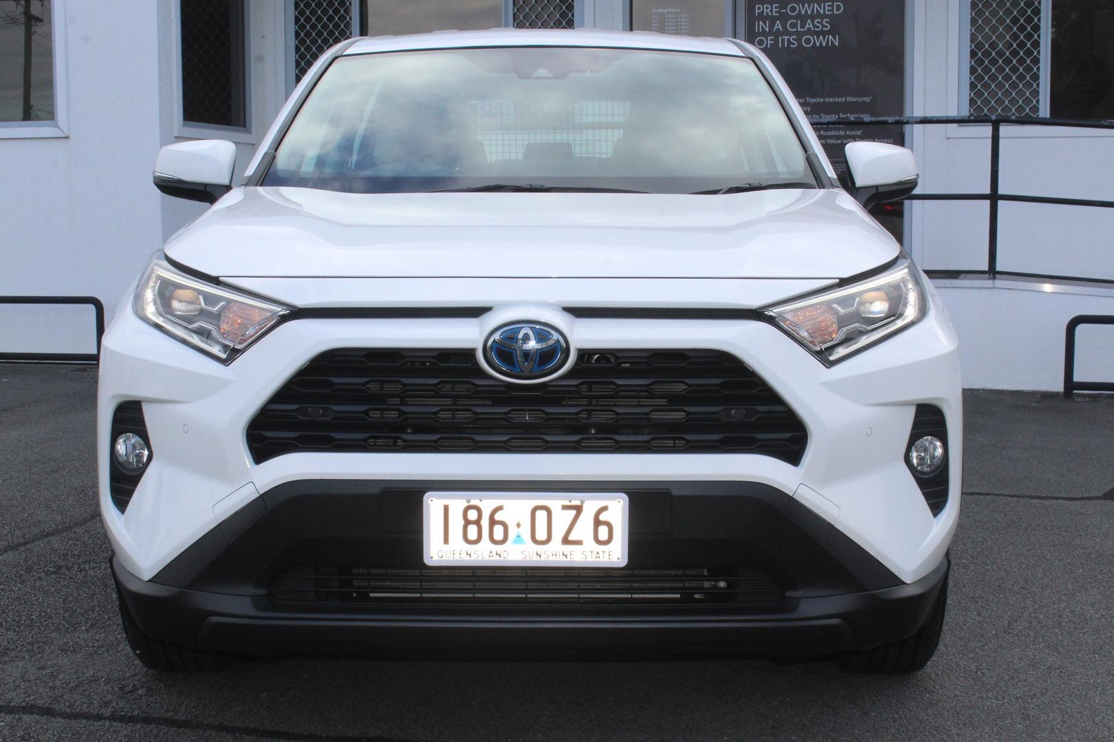 2021 Toyota RAV4 GX-2WD in White
