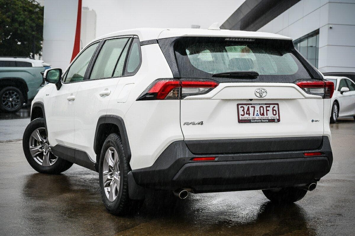 2025 Toyota RAV4 GX in White