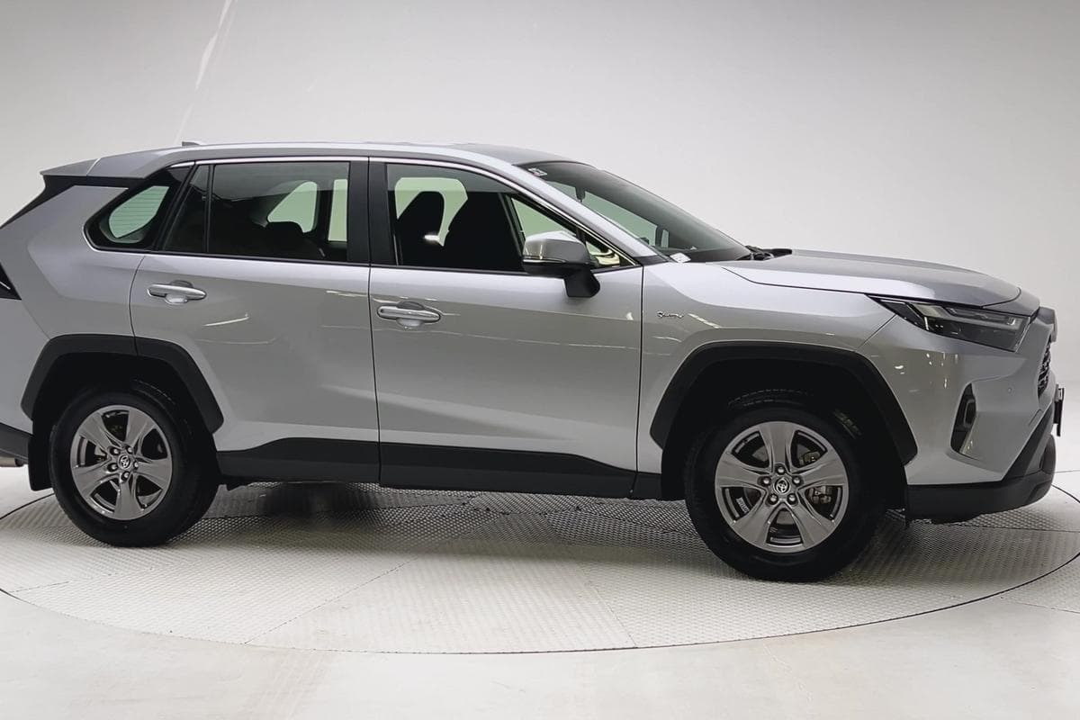 2025 Toyota RAV4 GX-2WD in Silver