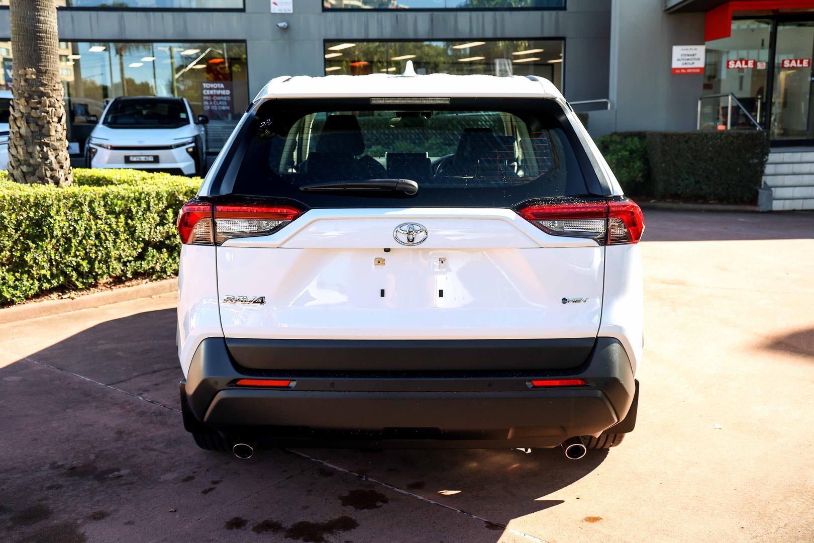 2025 Toyota RAV4 GX-2WD in White