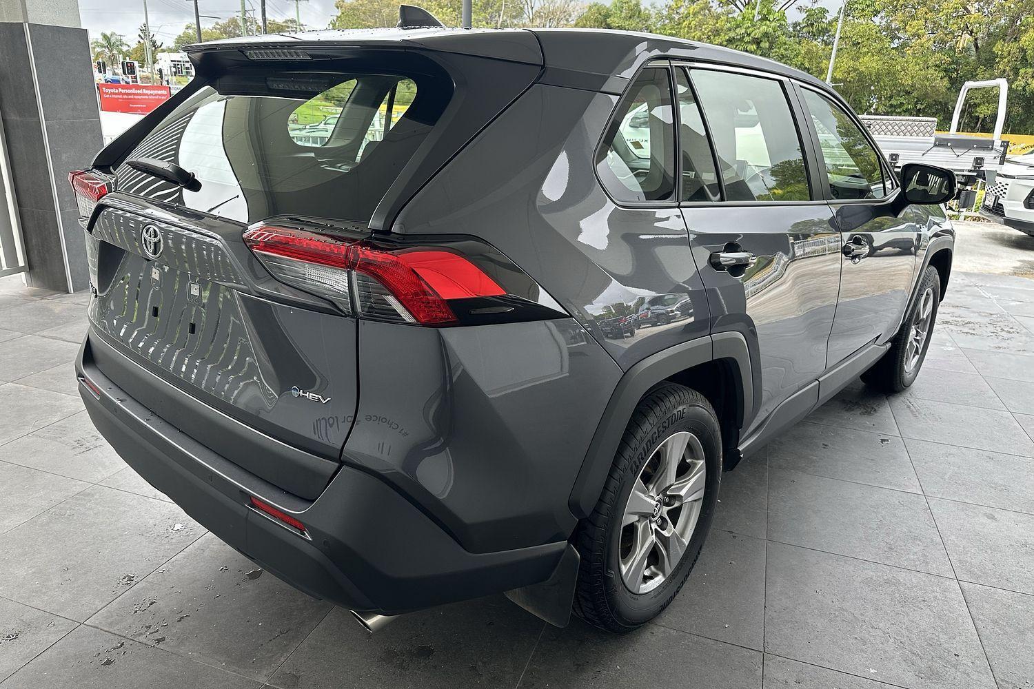 2025 Toyota RAV4 GX in Silver