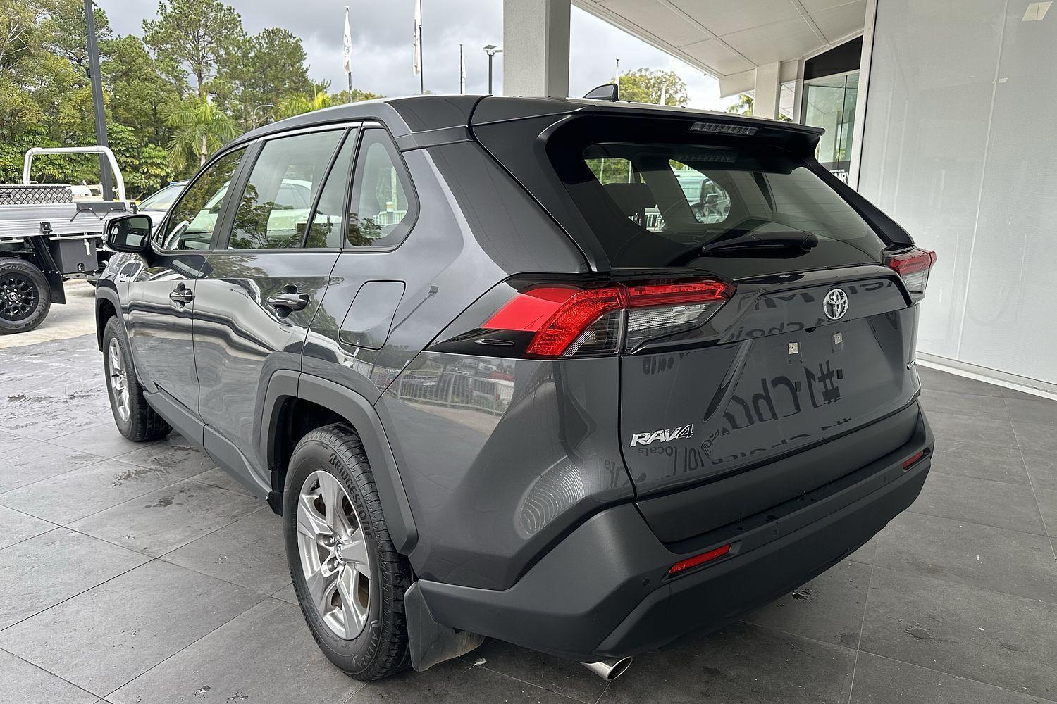 2025 Toyota RAV4 GX in Silver