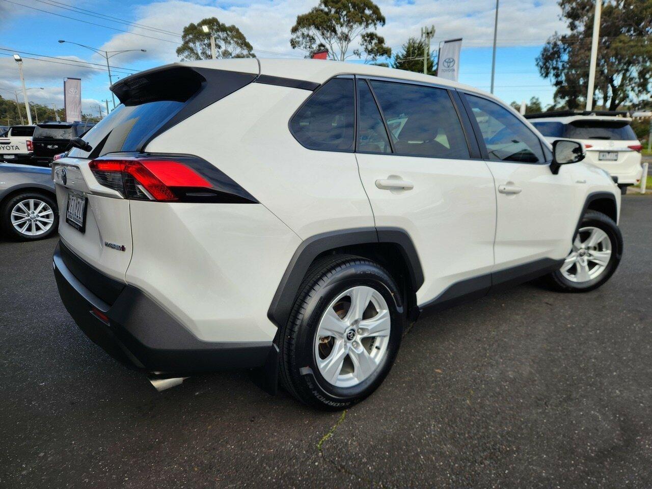 2021 Toyota RAV4 GX in White