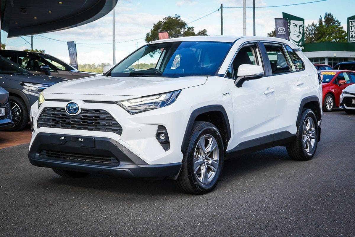 2022 Toyota RAV4 GX-2WD in White