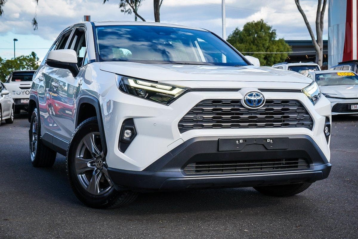 2022 Toyota RAV4 GX-2WD in White
