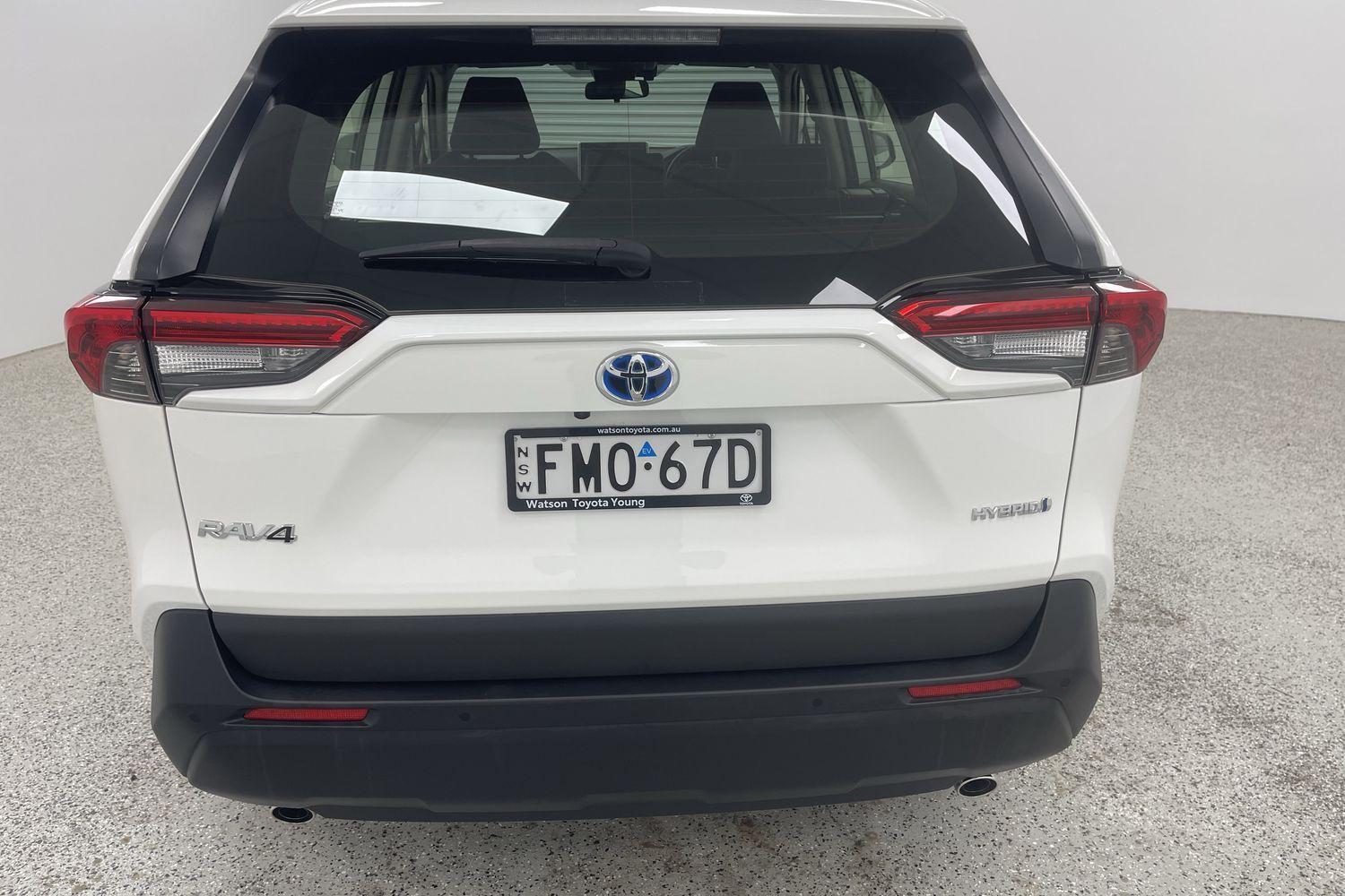 2024 Toyota RAV4 GX-2WD in White
