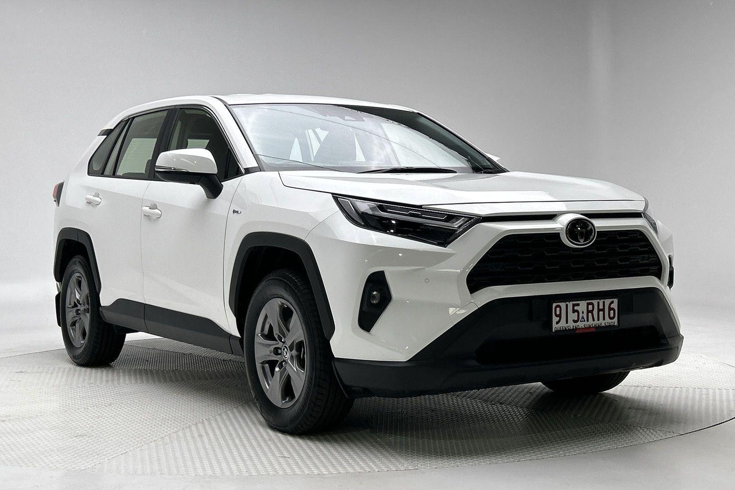 2025 Toyota RAV4 GX-2WD in White