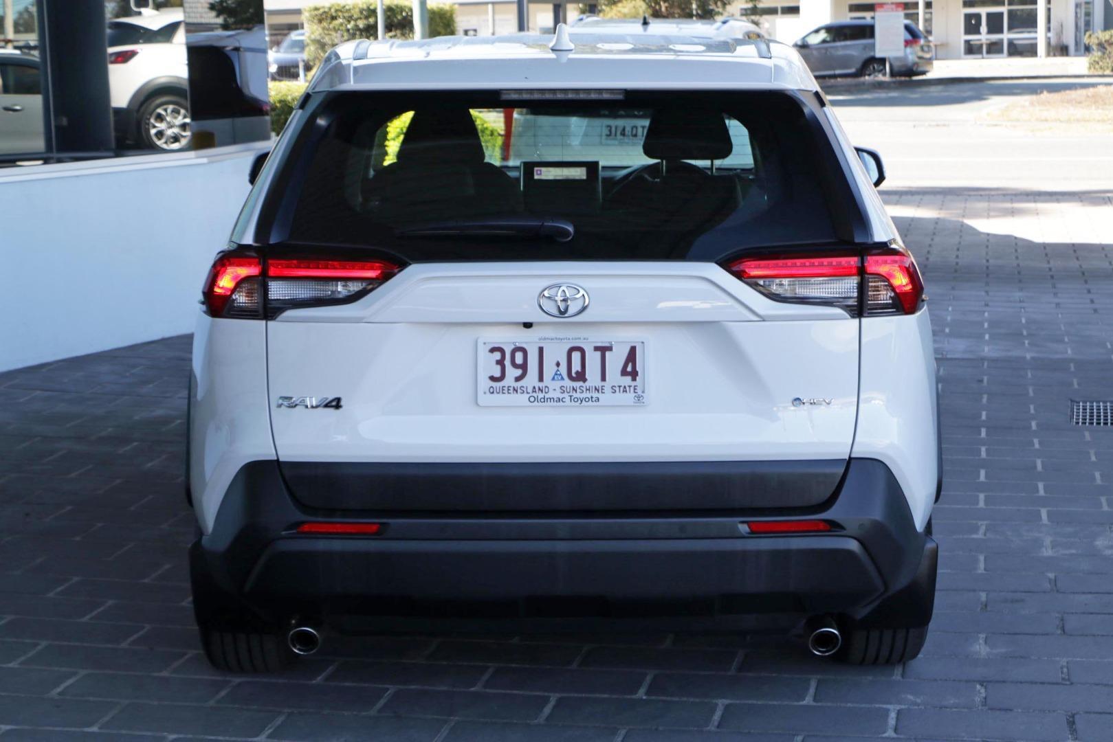 2025 Toyota RAV4 GX-2WD in White