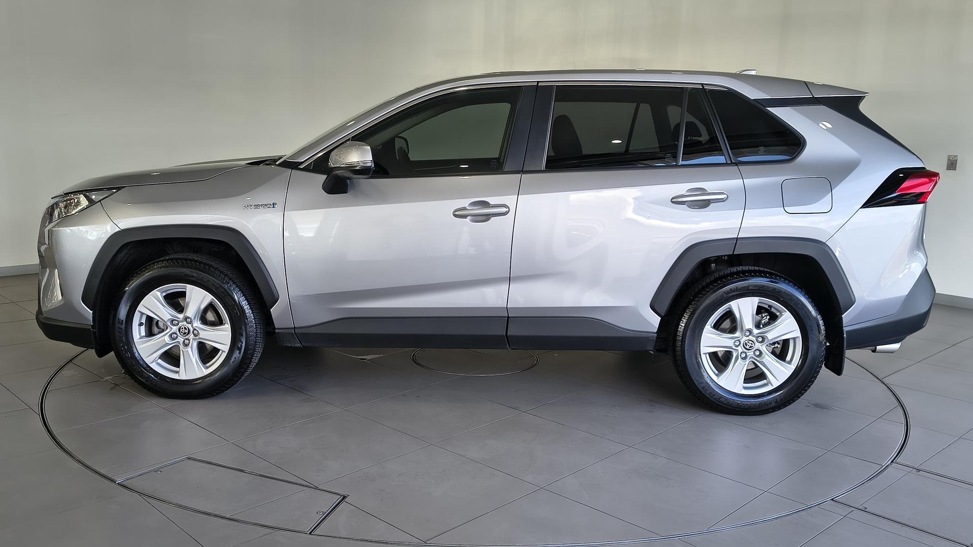 2020 Toyota RAV4 GX in Silver