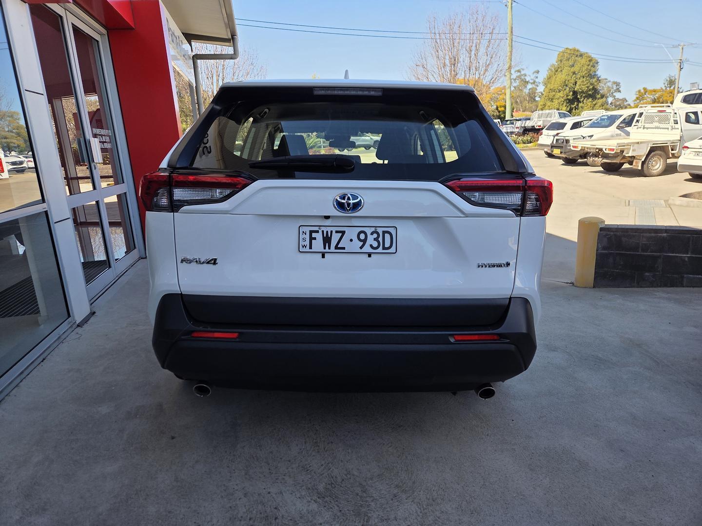 2021 Toyota RAV4 GX-2WD in White