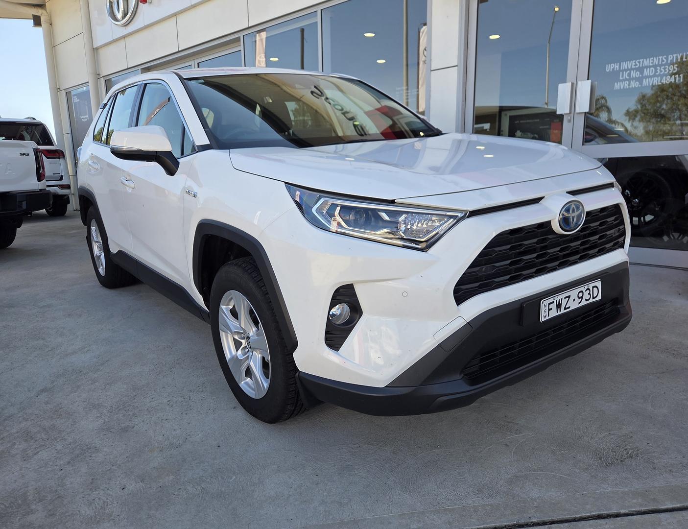 2021 Toyota RAV4 GX-2WD in White