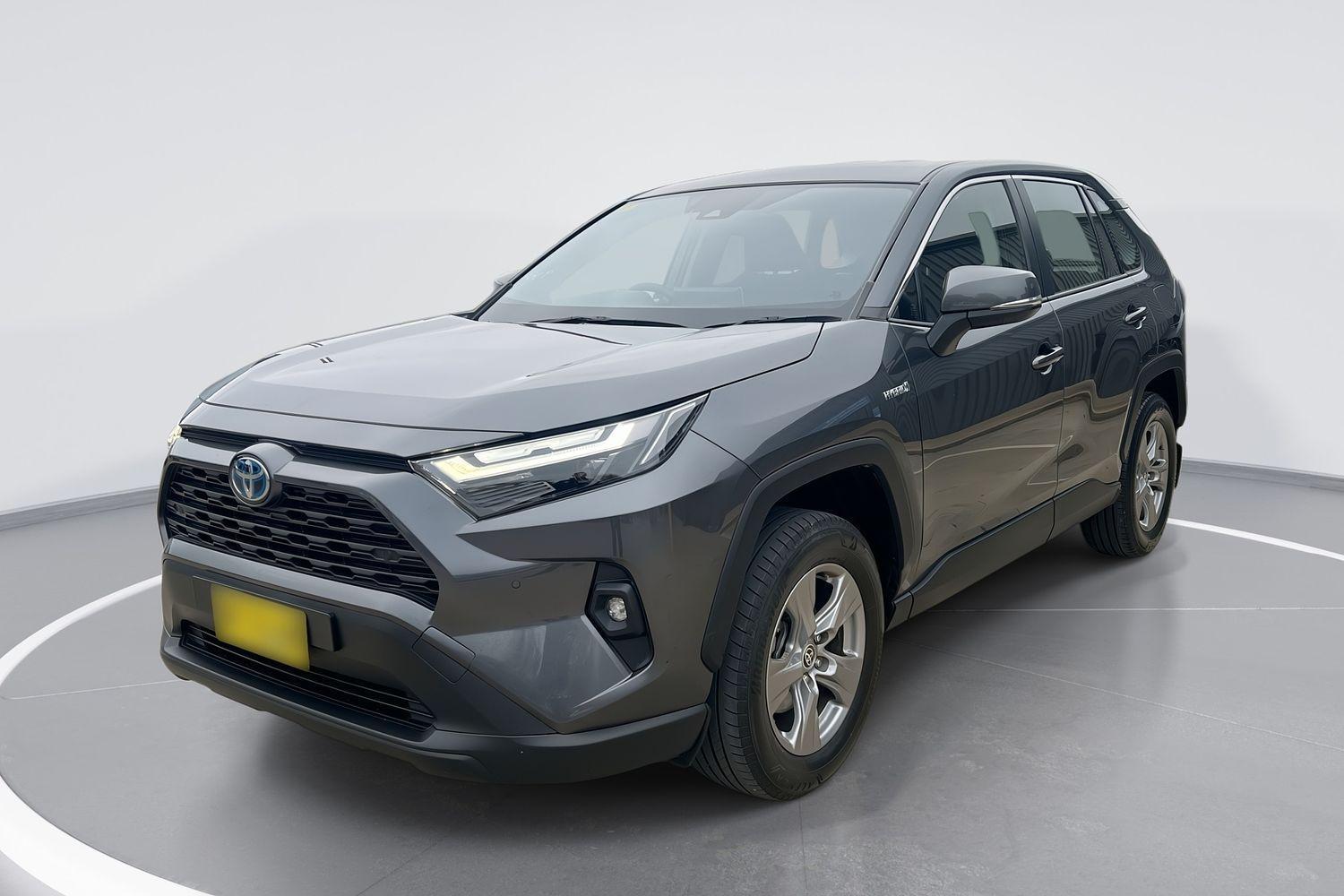 2024 Toyota RAV4 GX in Silver