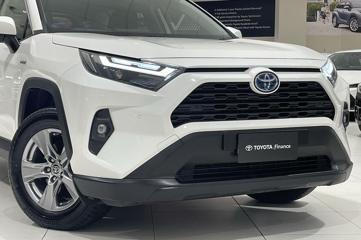 2024 Toyota RAV4 GX-2WD in White