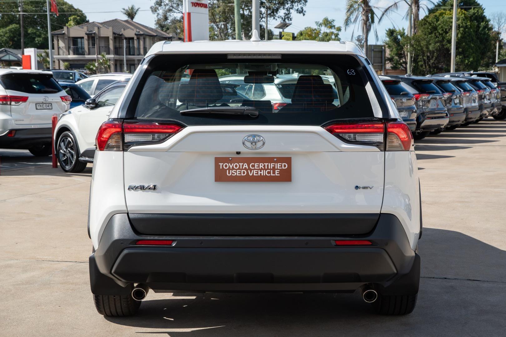 2025 Toyota RAV4 GX-2WD in White