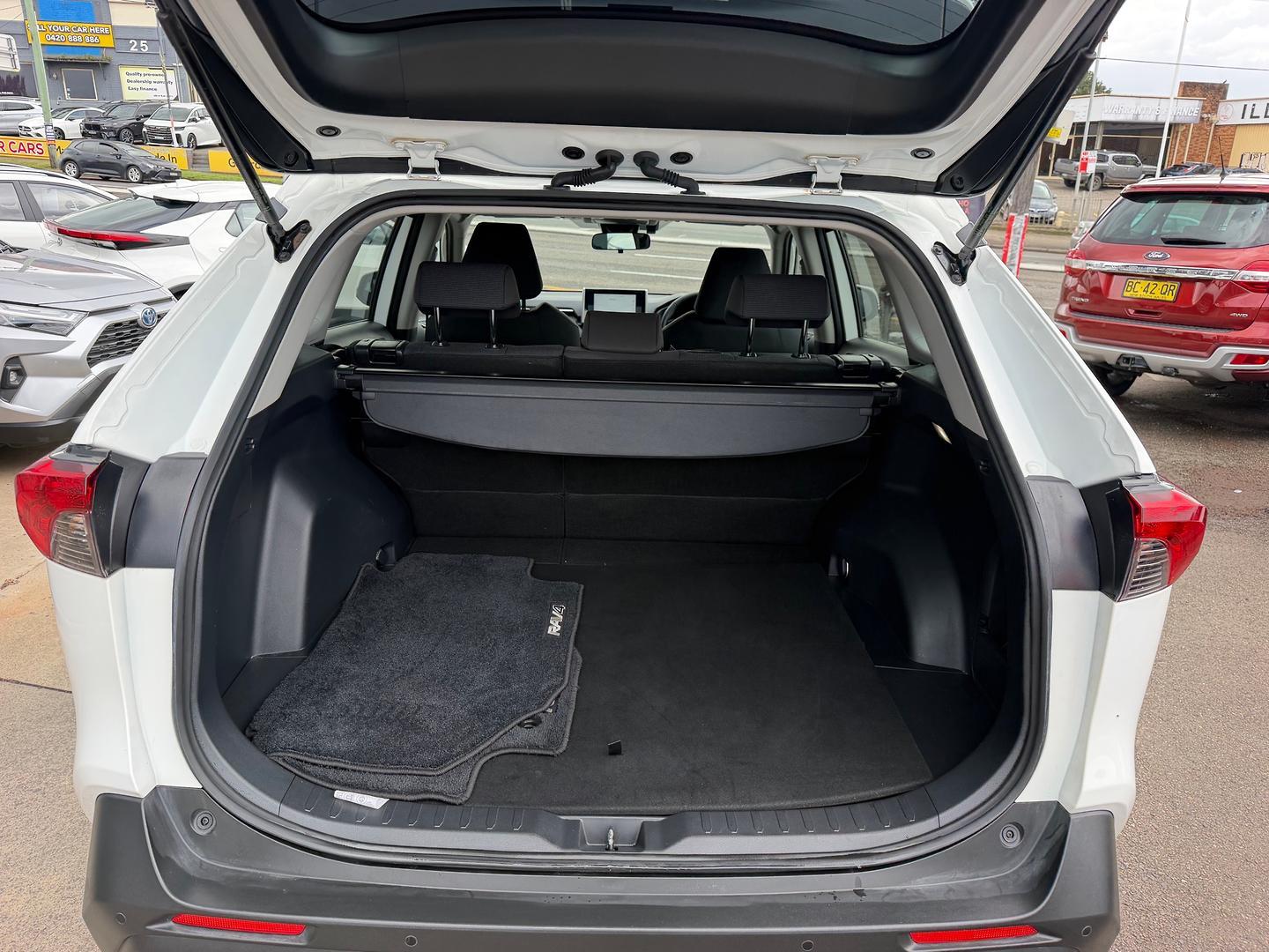 2025 Toyota RAV4 GX-2WD in White