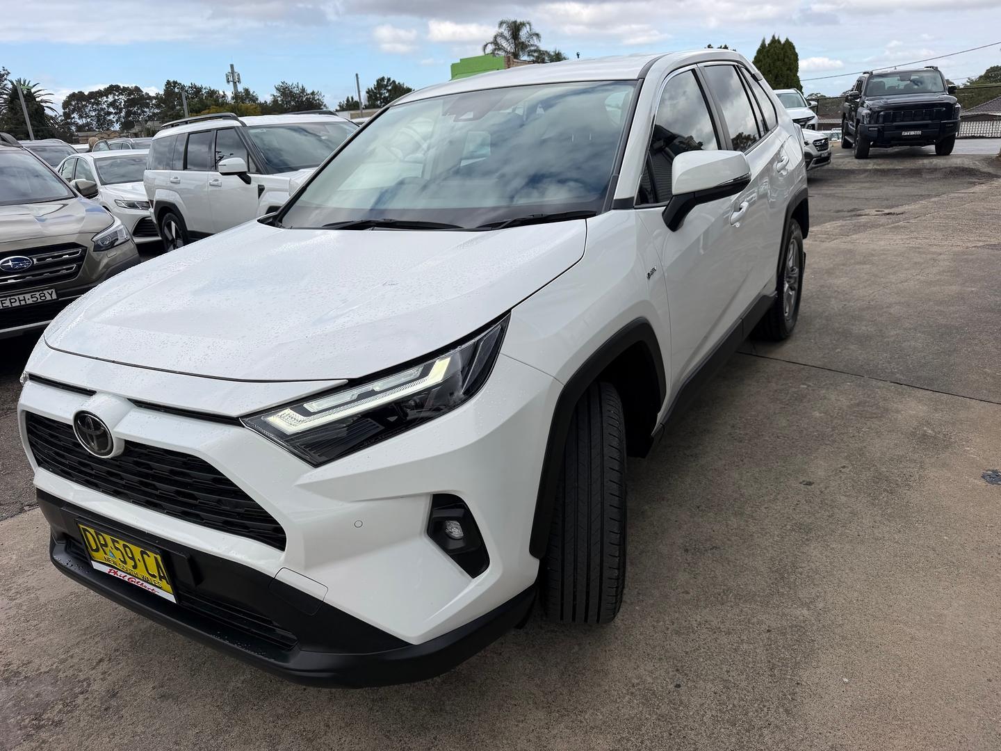 2025 Toyota RAV4 GX-2WD in White