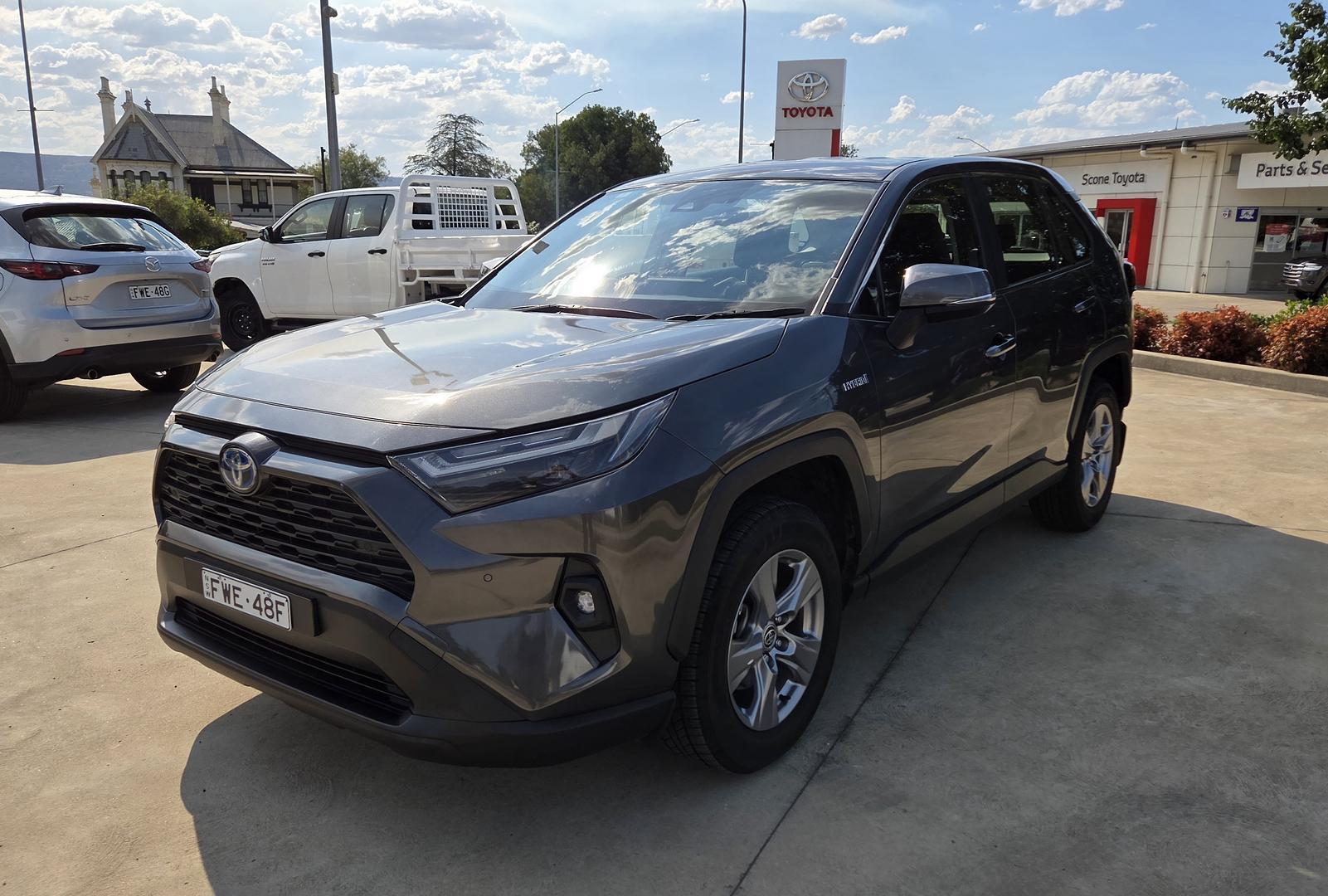2022 Toyota RAV4 GX-2WD in Silver